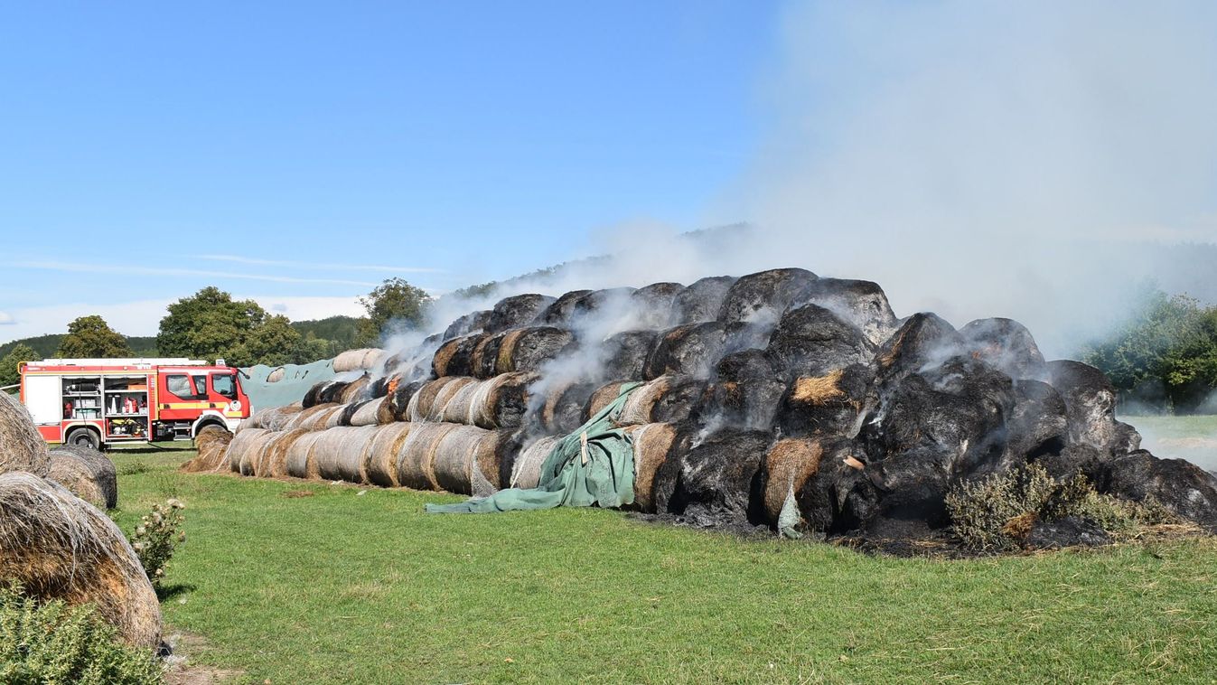 Hatalmas volt a tűz Nógrádban! 9 órán át dolgoztak a tűzoltók a lángok ...