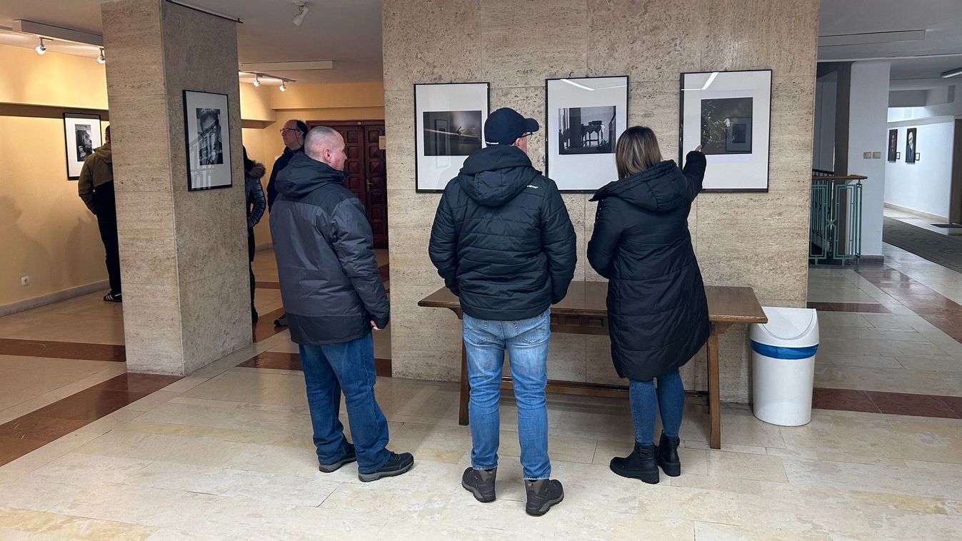 Különleges fotókiállítás tekinthető meg a salgótarjáni Megyeházán