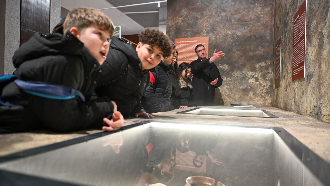 Iskolások fedezték fel a salgótarjáni múzeum különleges tárlatát