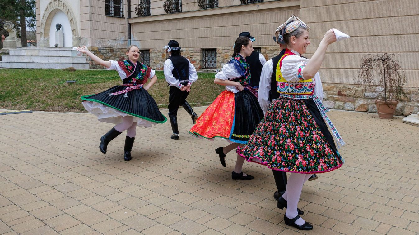 Nyári rendezvényeket idéző fergeteges hangulatot hozott a nógrádi fesztivál...