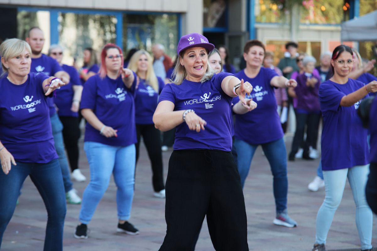 Salgótarján bathed in purple light for World Gynecological Oncology Day